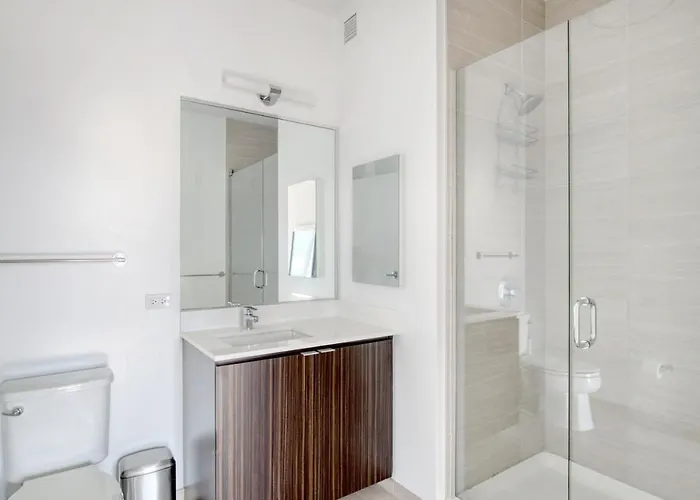 Loop 2br W Gym Playroom Pool Close To L Chi-960 Apartment *