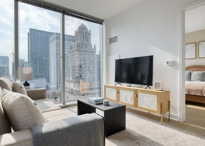 Loop 2br W Gym Playroom Pool Close To L Chi-960