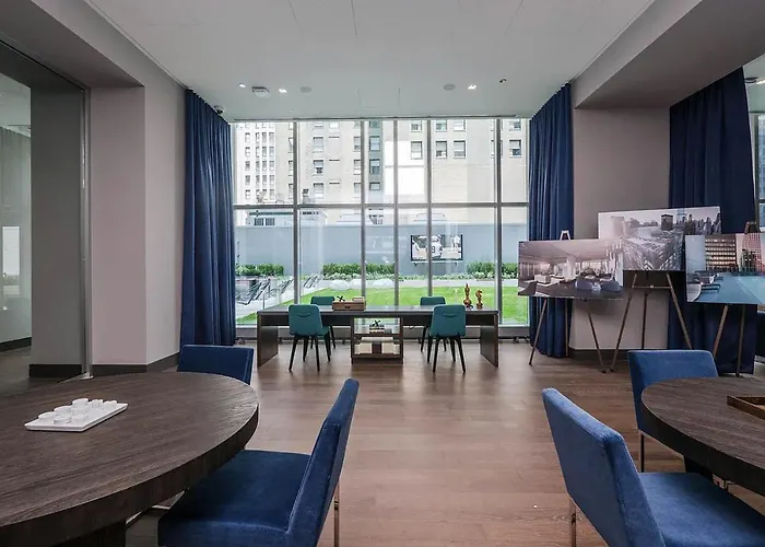 Loop 2br W Gym Playroom Pool Close To L Chi-960