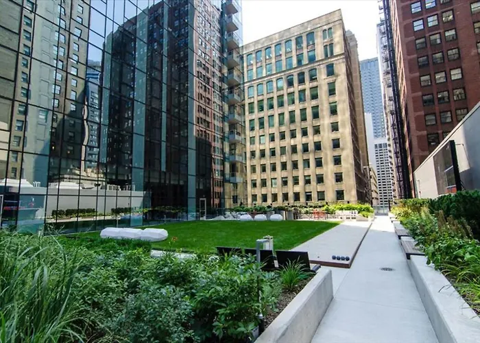 Apartment Loop 2br W Gym Playroom Pool Close To L Chi-960 Chicago